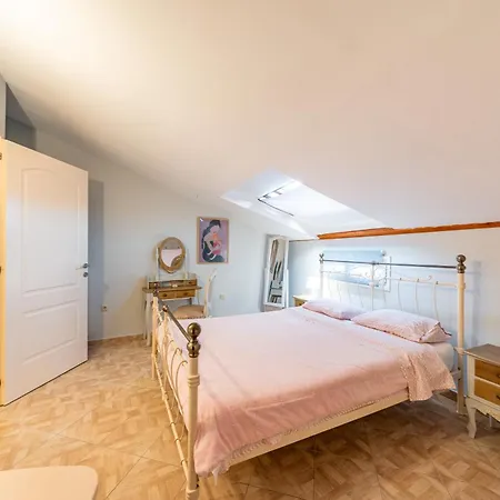 Maisonette